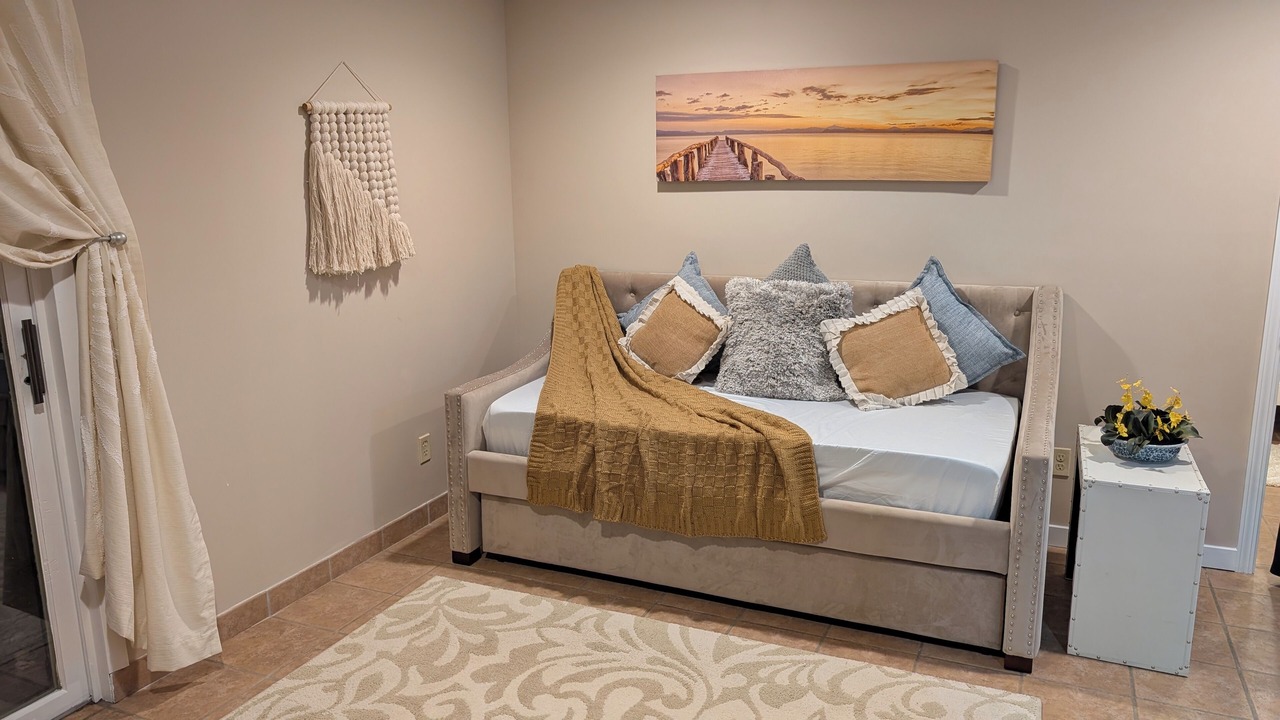 Photo of Bedroom in Maple Grove