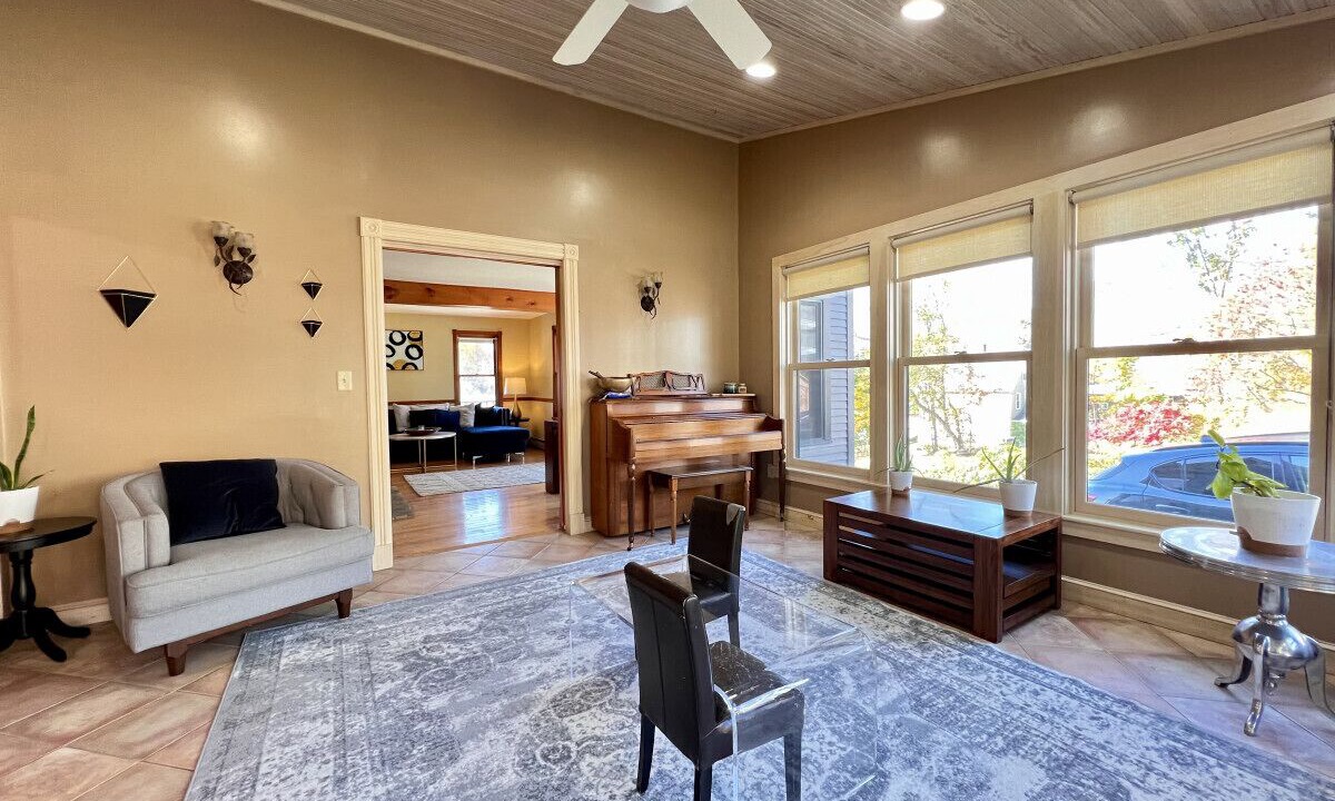 Photo of Livingroom in Manchester Center