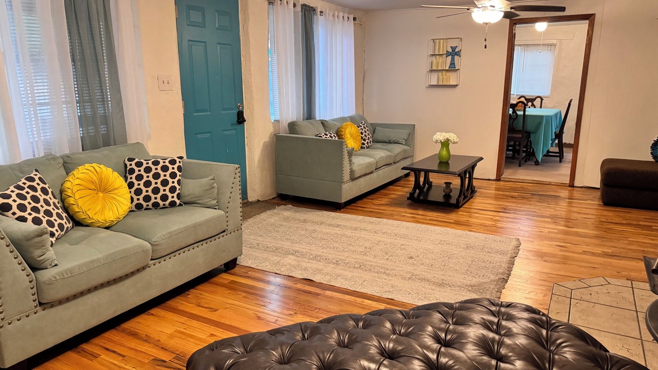 Photo of Livingroom in Penasco