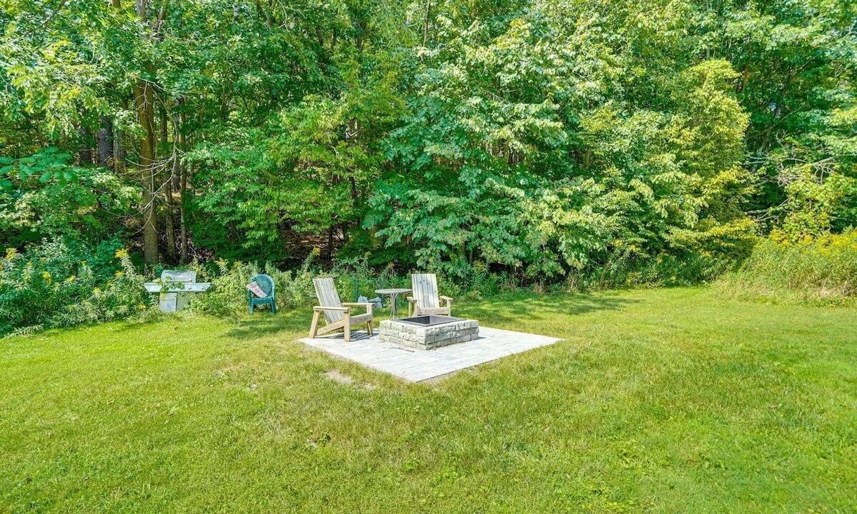 Photo of Outdoor in Canaan