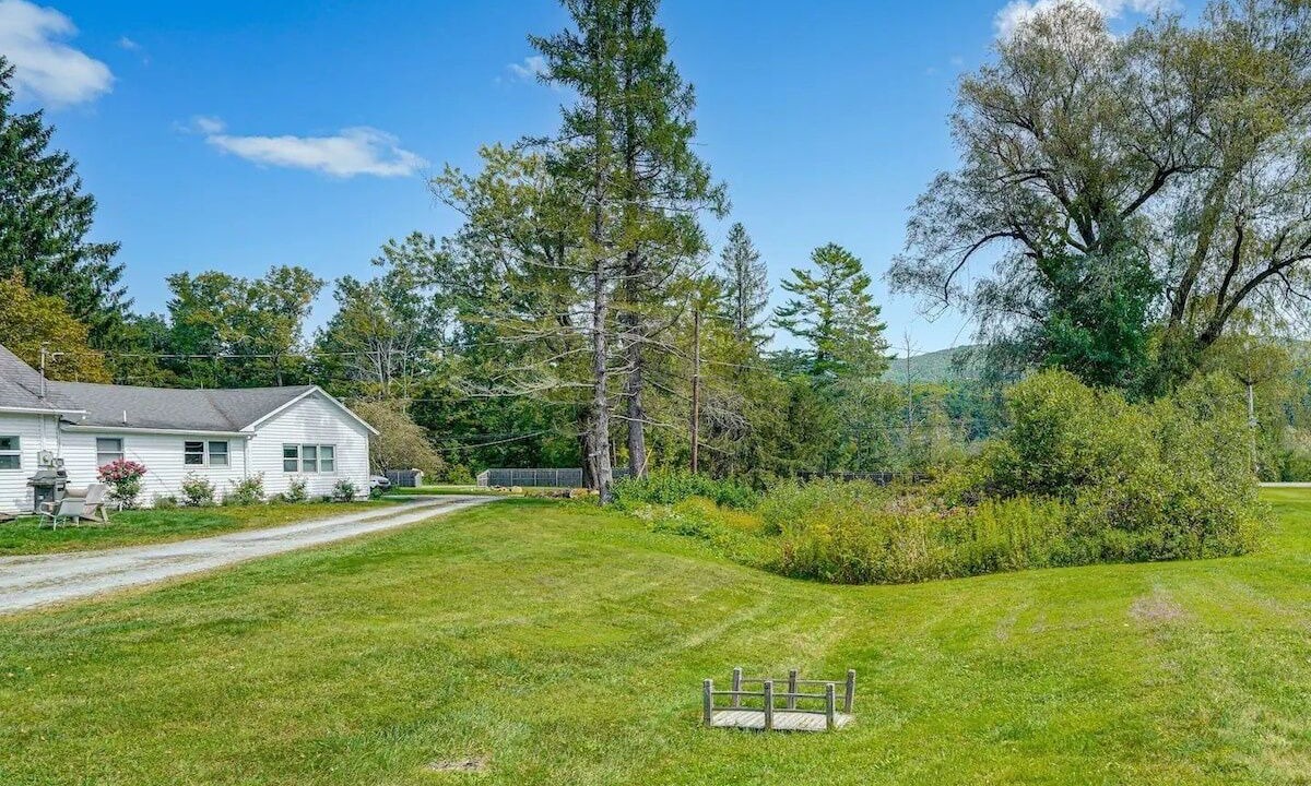 Photo of Outdoor in Canaan