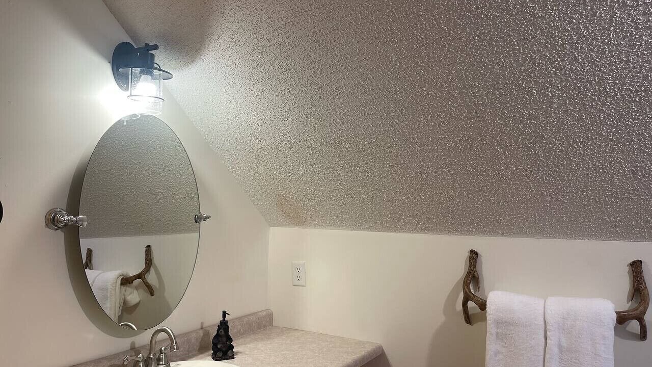 Photo of Bathroom in Garrison