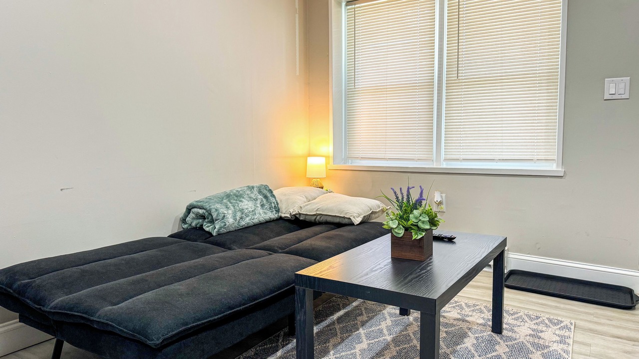 Photo of Livingroom in West Lebanon