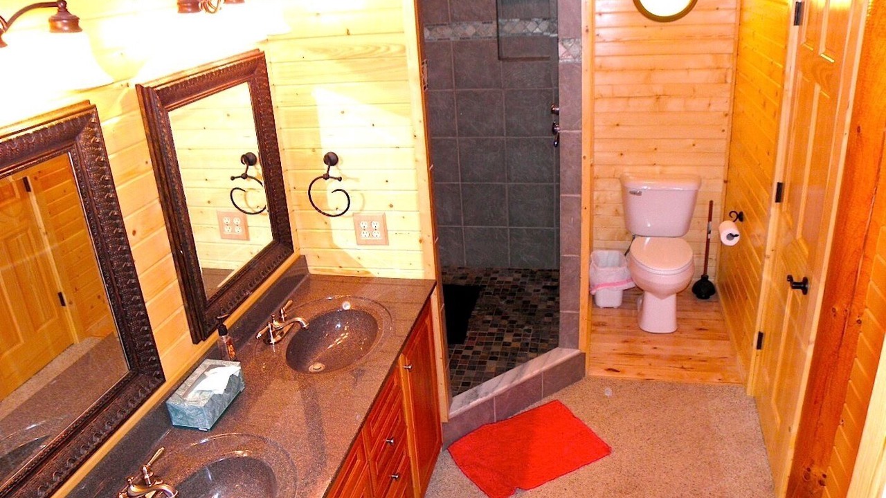 Photo of Bathroom in Harpers Ferry