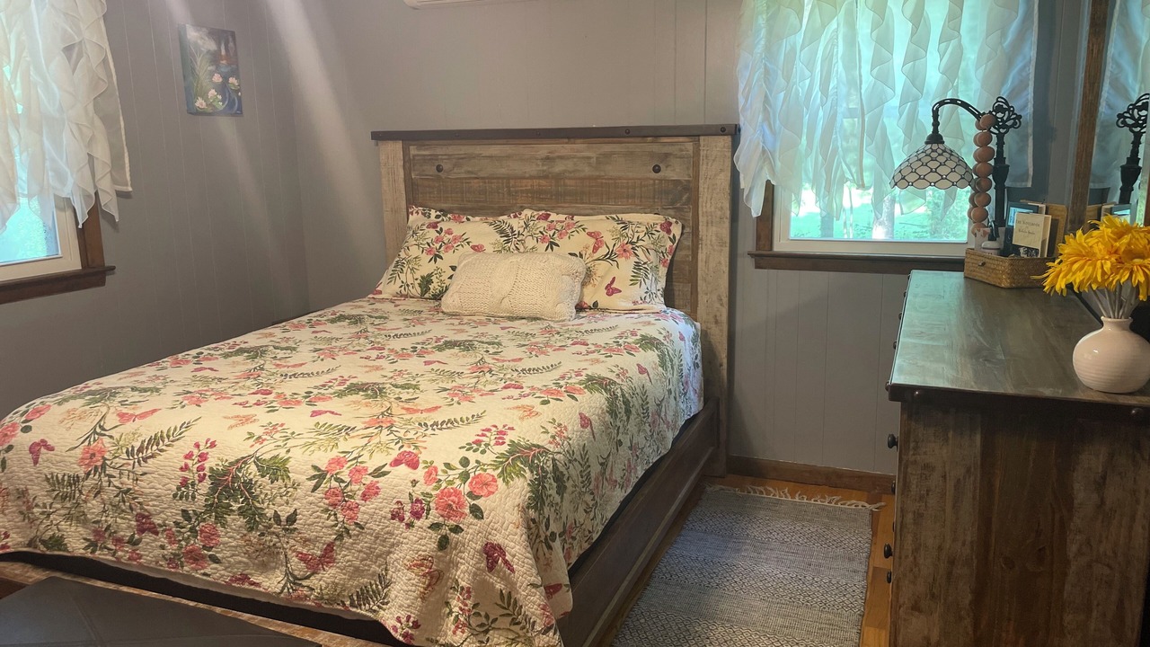 Photo of Bedroom in Poultney