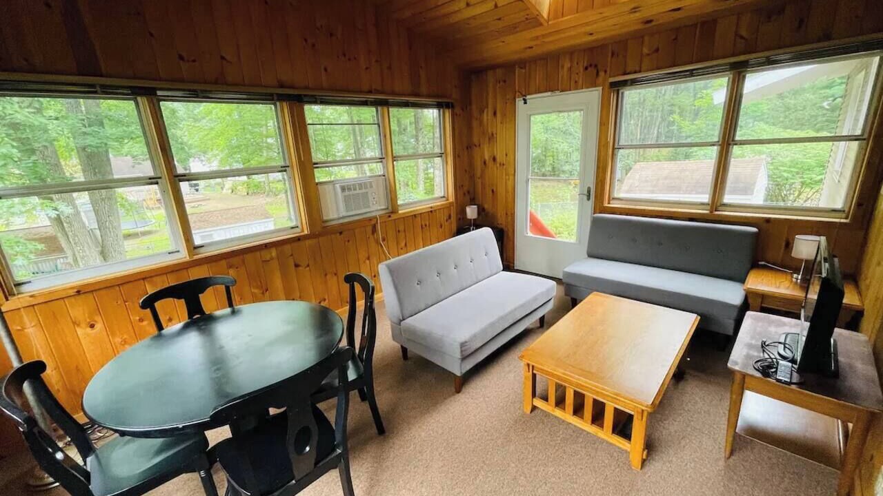 Photo of Livingroom in Saratoga Springs