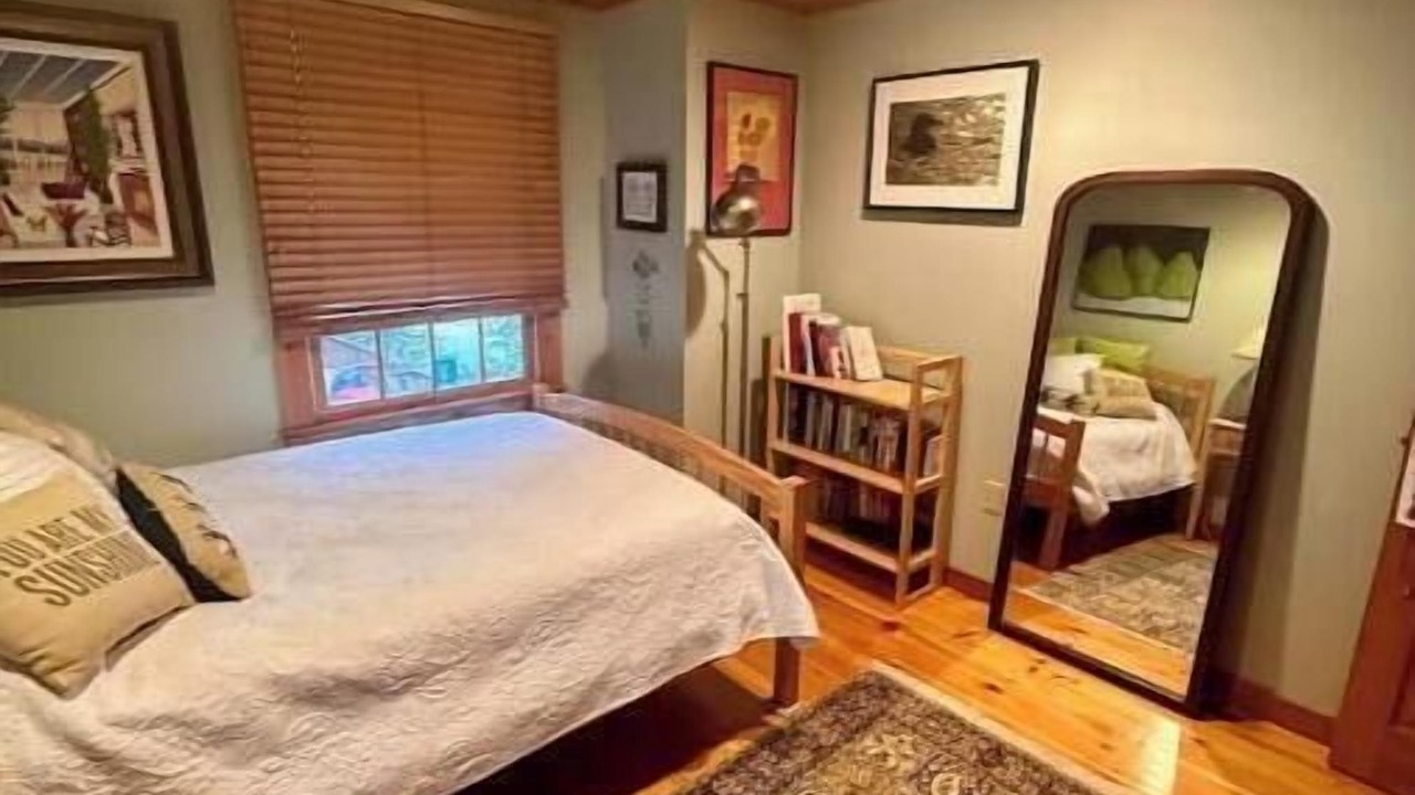 Photo of Bedroom in Georges Mills