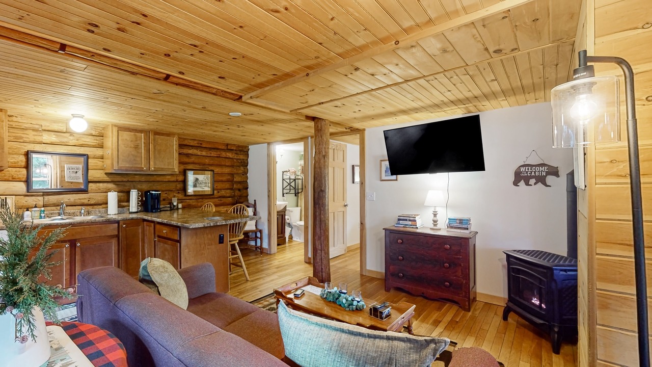 Photo of Livingroom in Jeffersonville