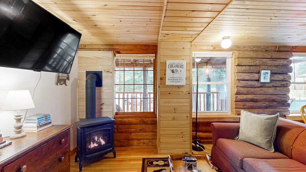 Photo of Livingroom in Jeffersonville