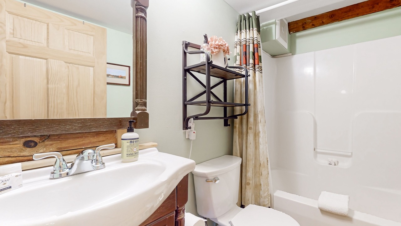 Photo of Bathroom in Jeffersonville