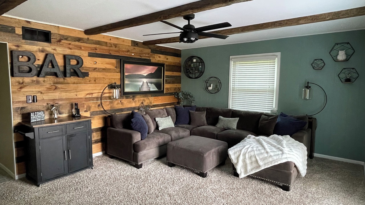 Photo of Livingroom in Mishawaka