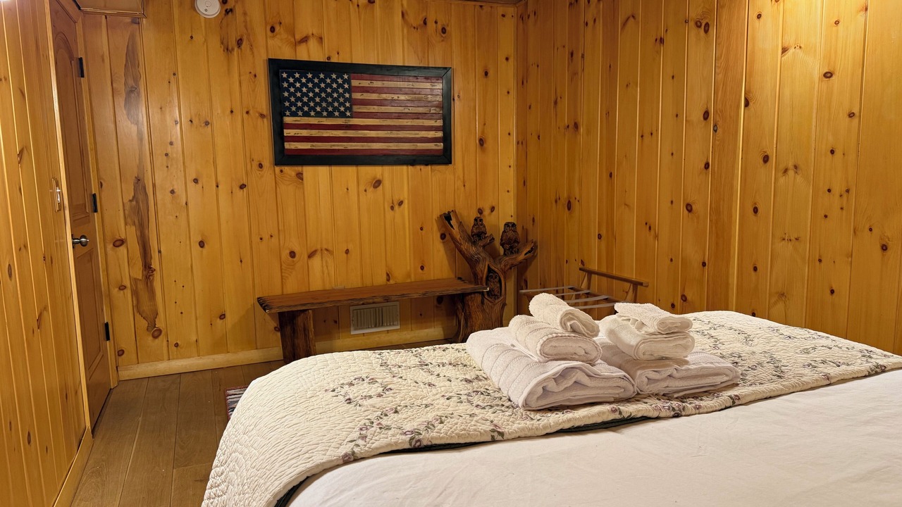 Photo of Bedroom in East Jamaica