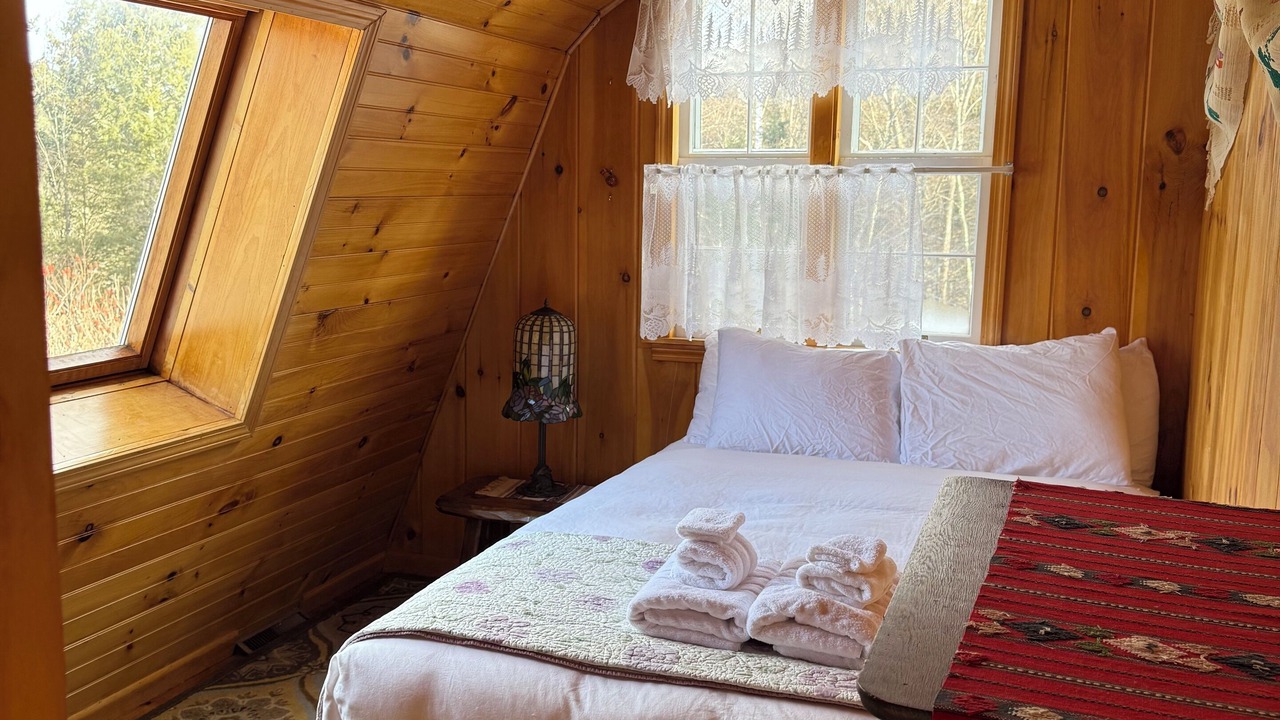 Photo of Bedroom in East Jamaica