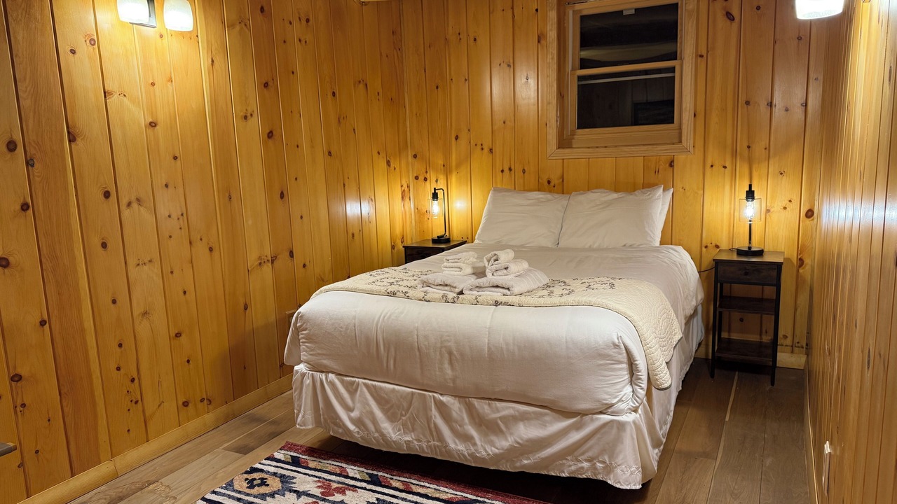 Photo of Bedroom in East Jamaica