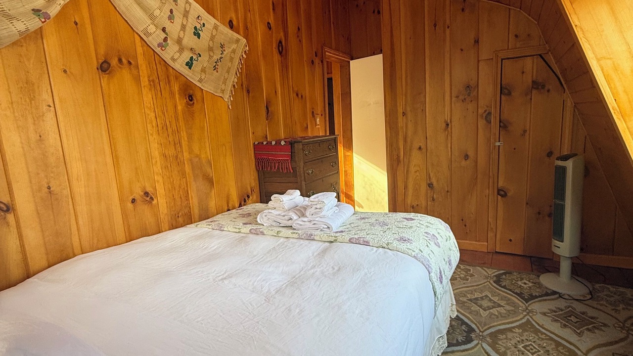 Photo of Bedroom in East Jamaica