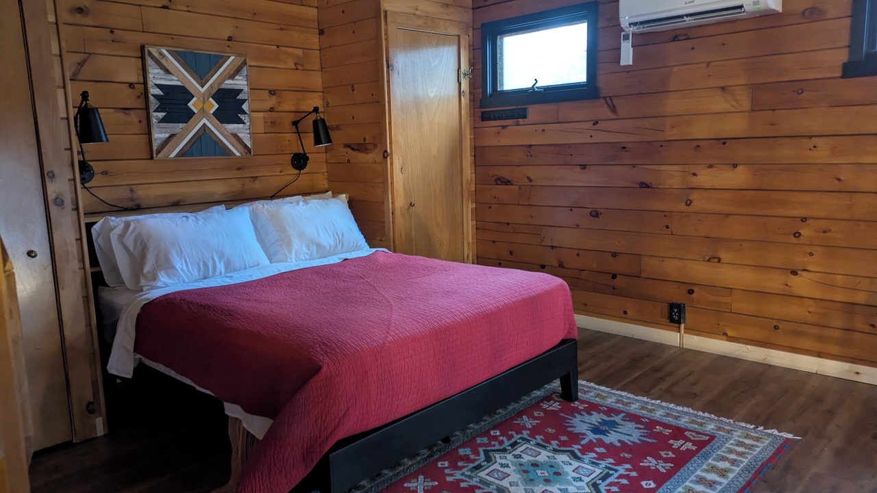 Photo of Bedroom in Trego