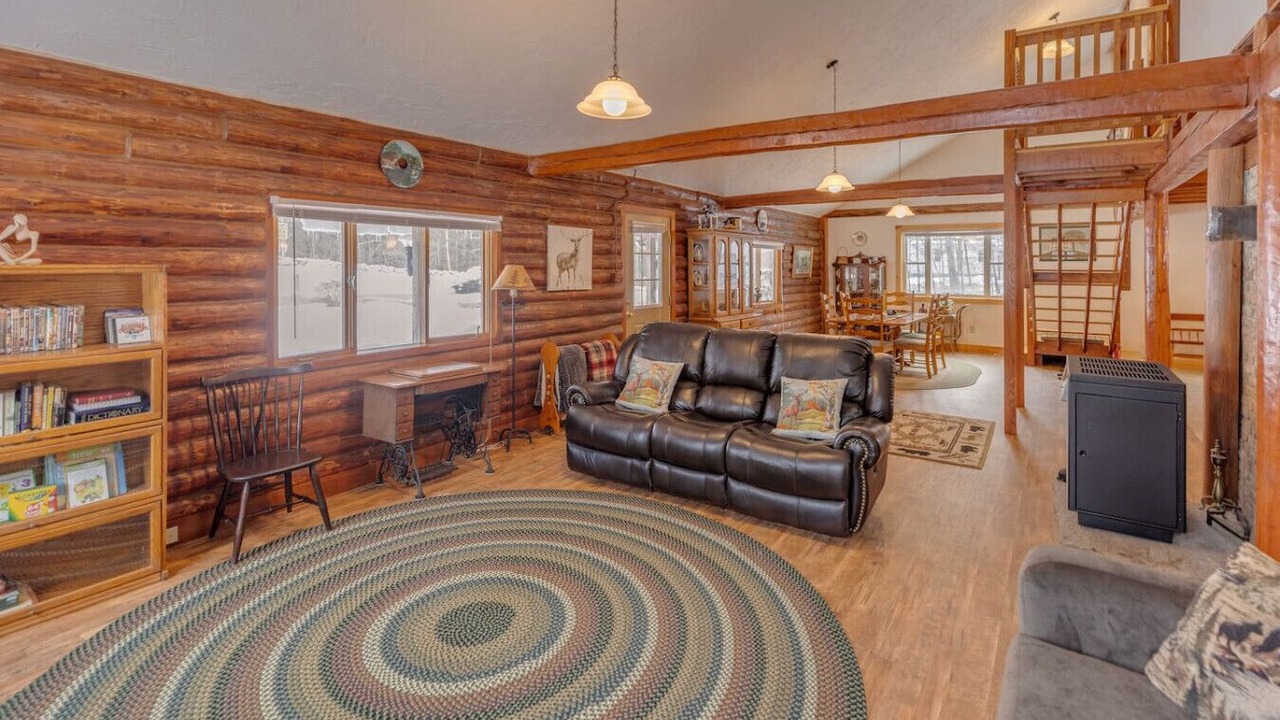Photo of Livingroom in Campton