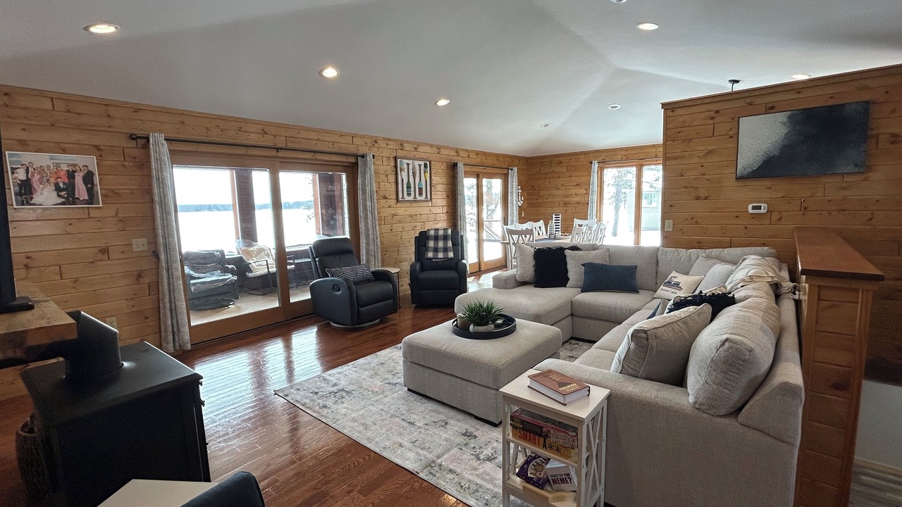 Photo of Livingroom in Spooner