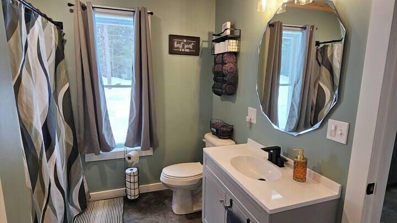 Photo of Bathroom in Owls Head