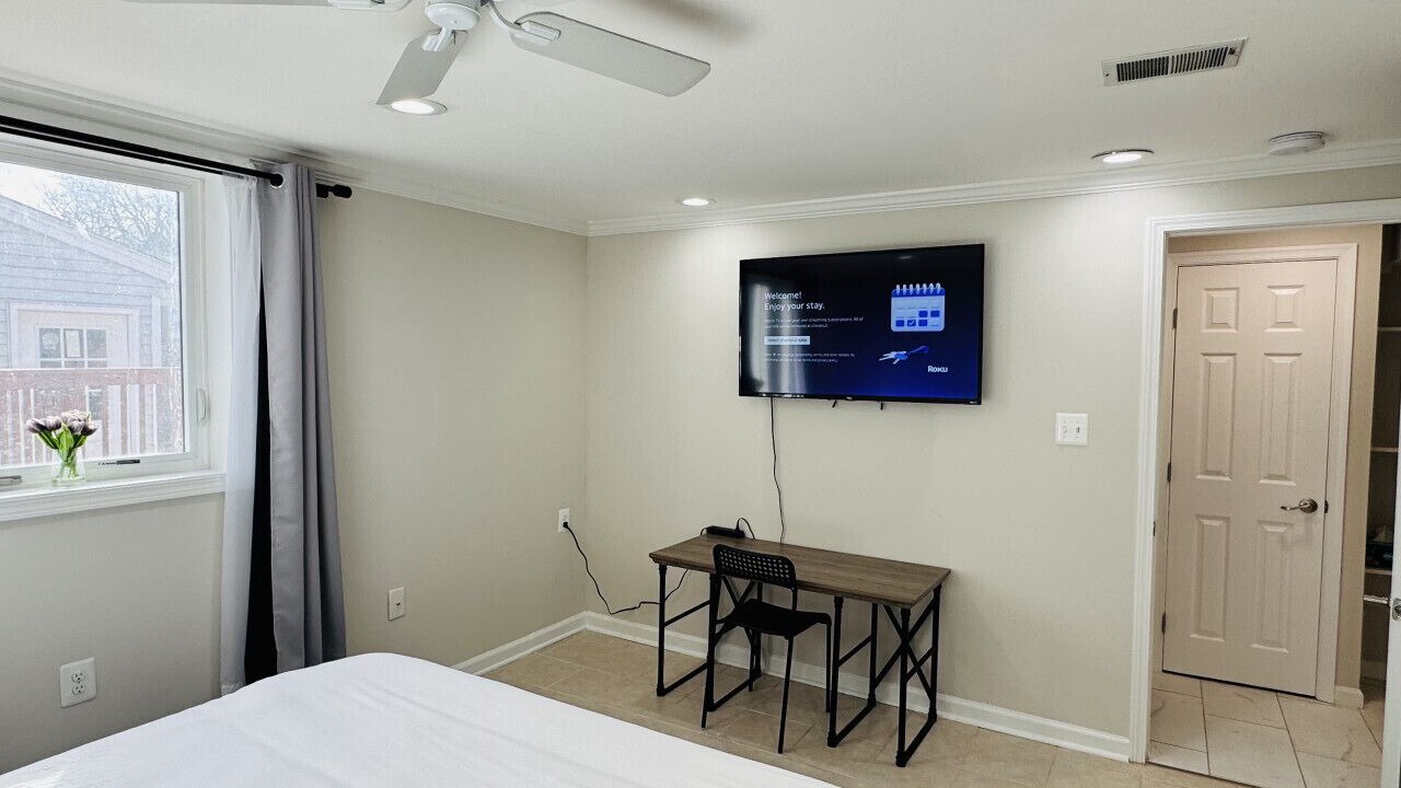 Photo of Bedroom in North Bethesda