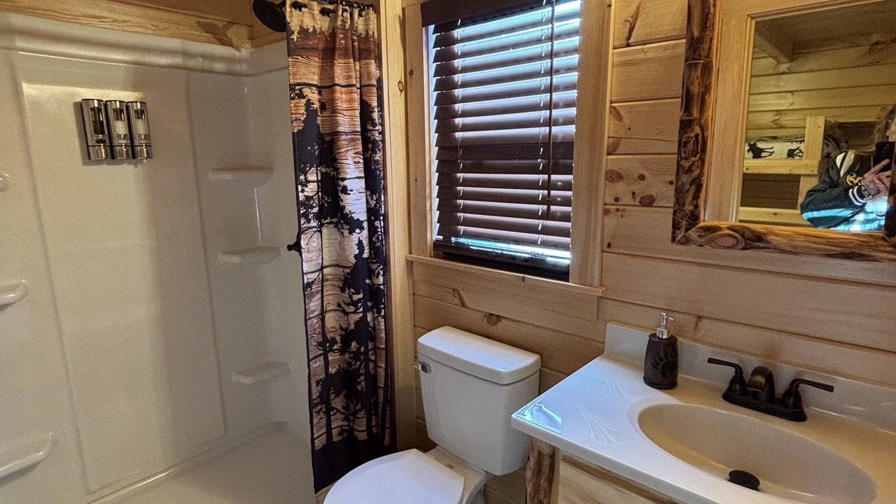 Photo of Bathroom in Warrens