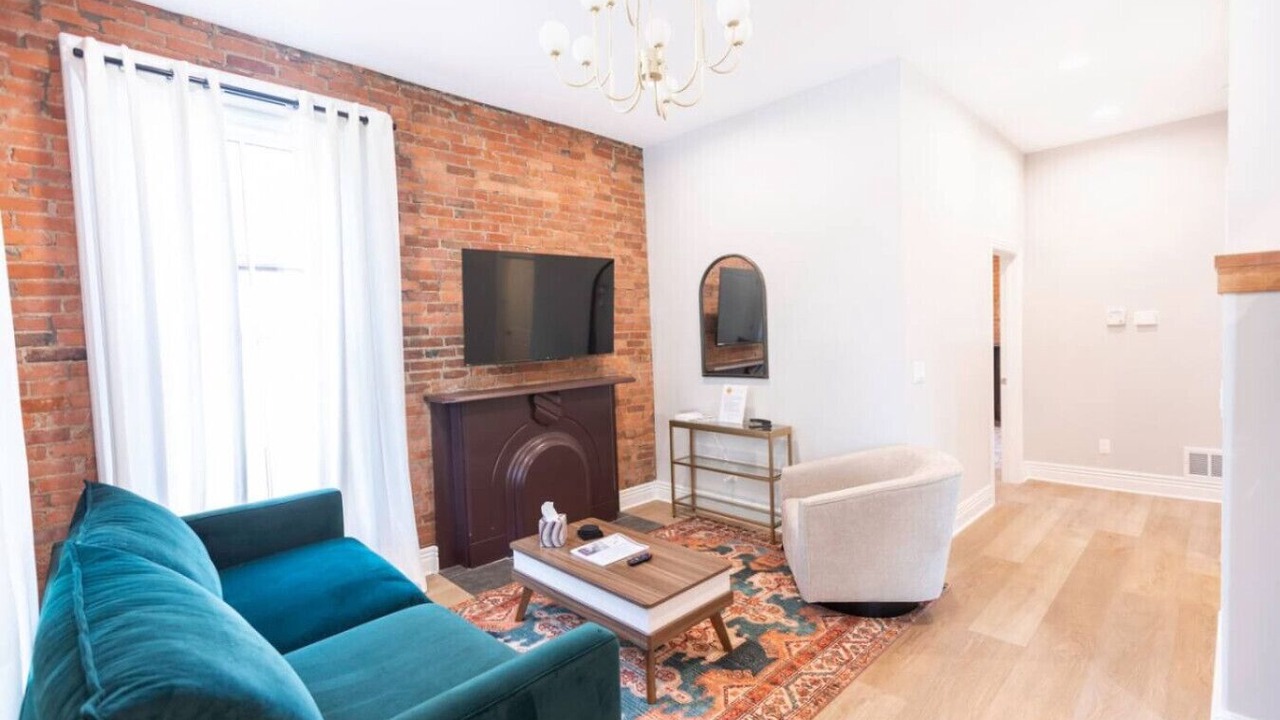 Photo of Livingroom in Victorian Village