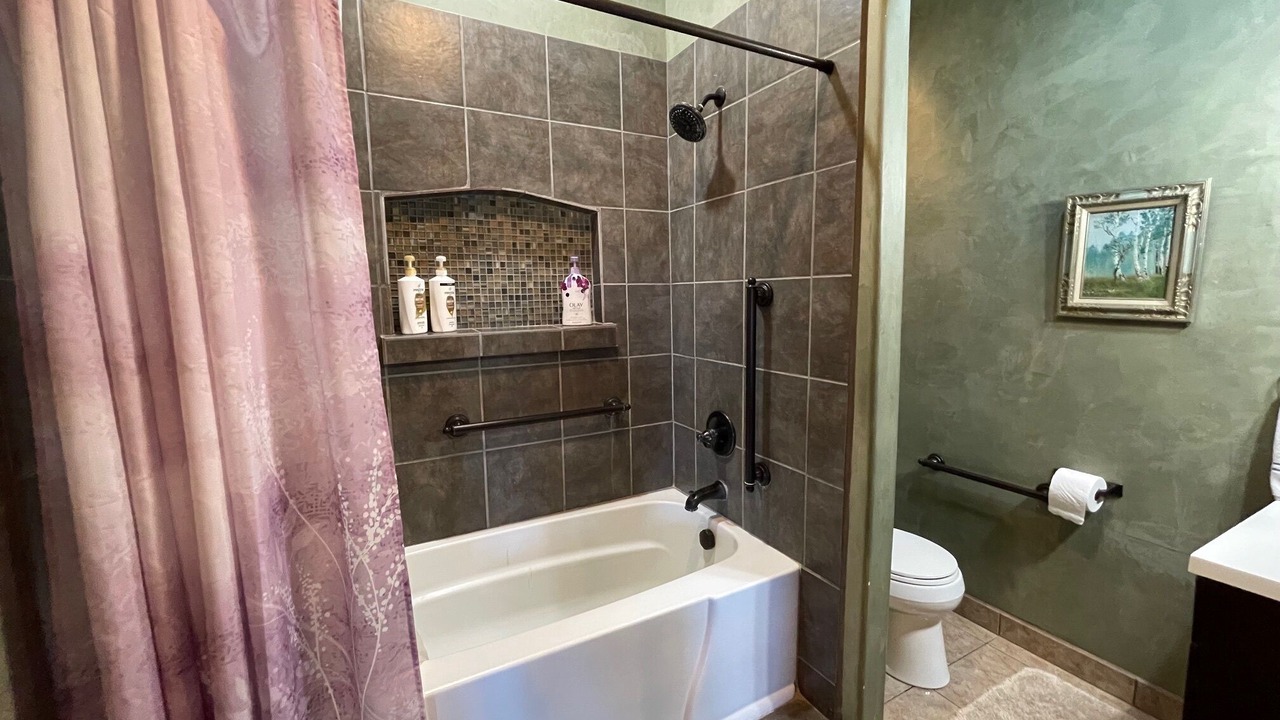 Photo of Bathroom in Pinon Hills