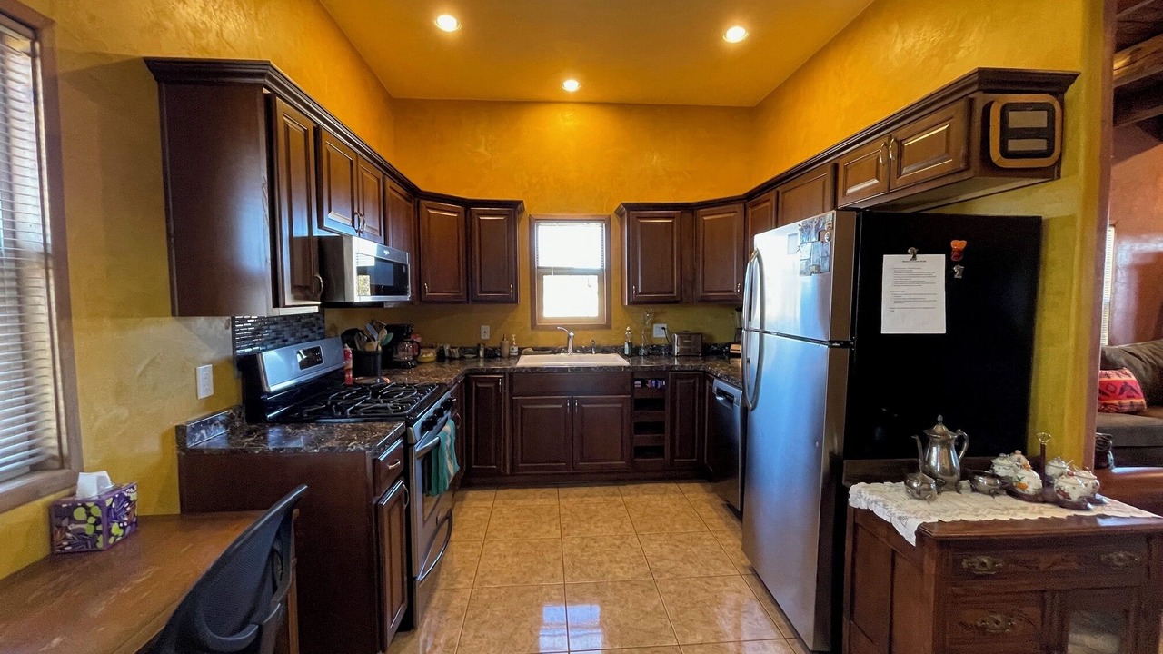 Photo of Kitchen in Pinon Hills