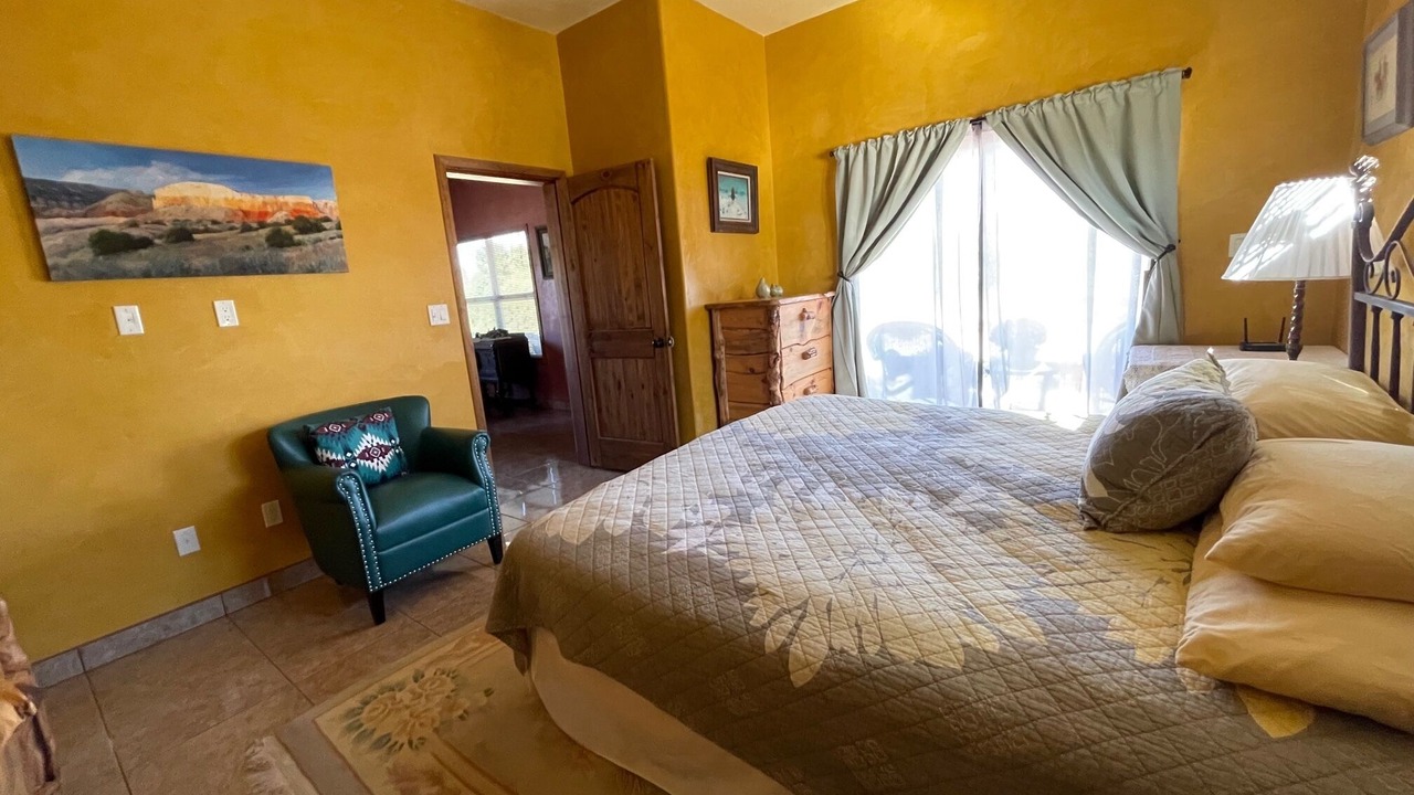 Photo of Bedroom in Pinon Hills
