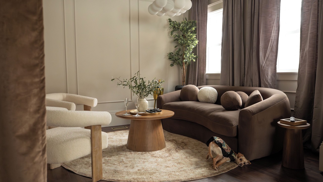 Photo of Livingroom in Linden Hills