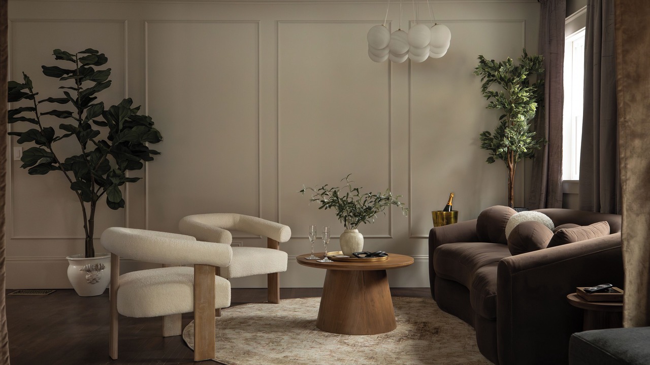 Photo of Livingroom in Linden Hills