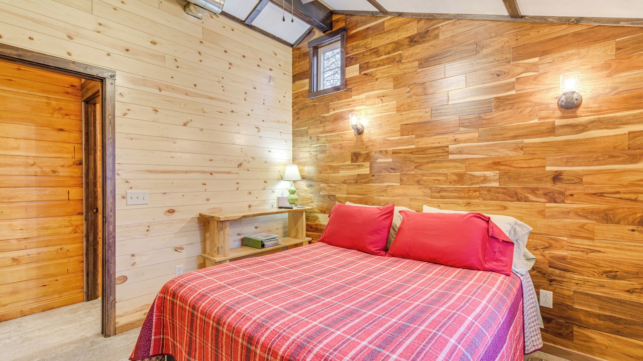 Photo of Bedroom in Gordon