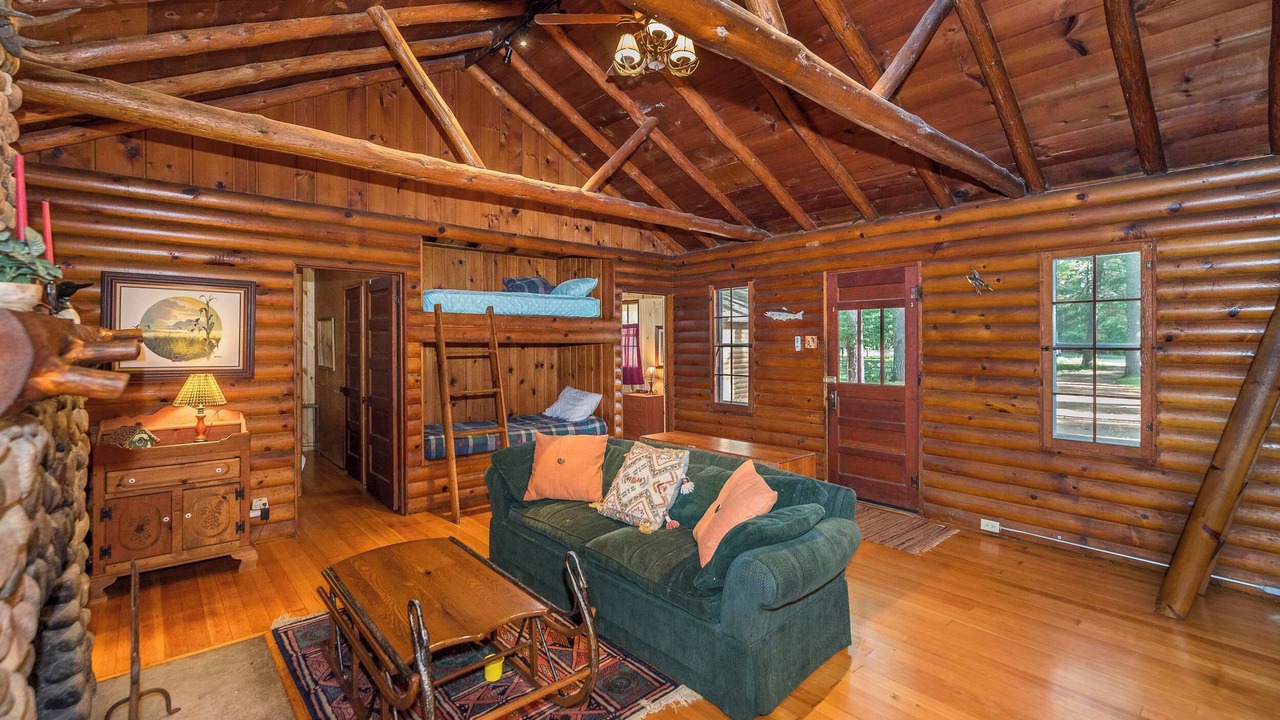 Photo of Livingroom in Crosslake
