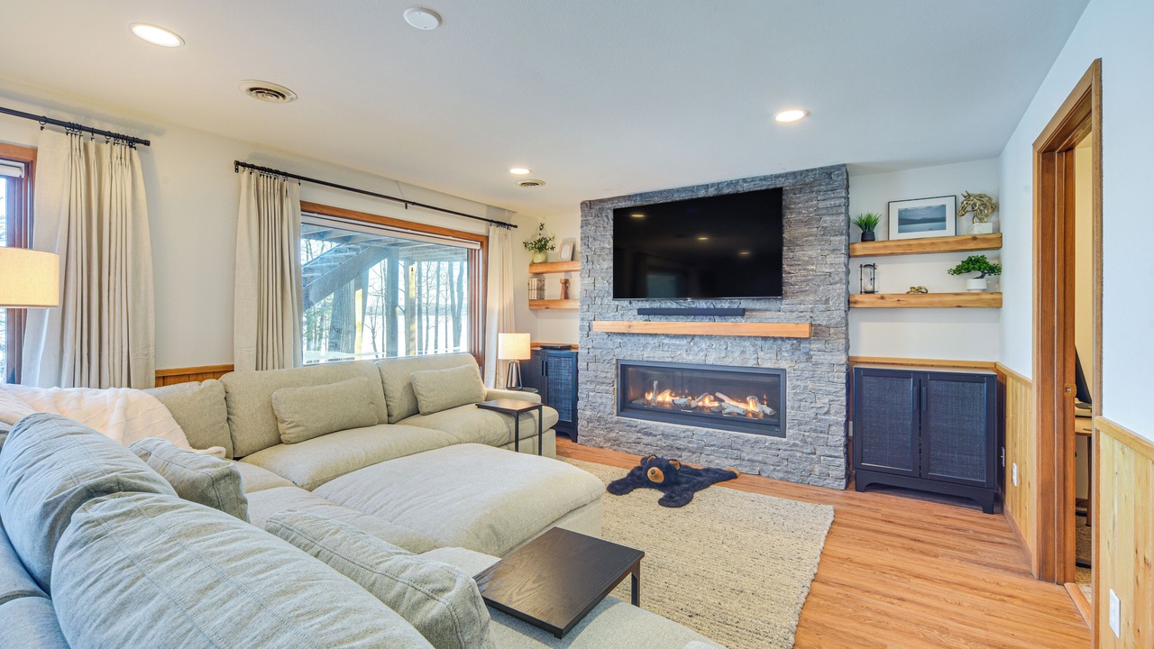 Photo of Livingroom in Hayward