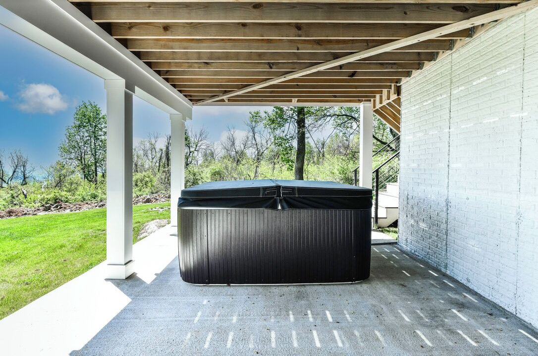 Photo of Patio Balcony in Bluemont