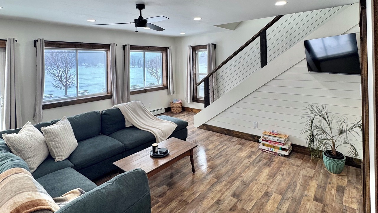 Photo of Livingroom in West Danville