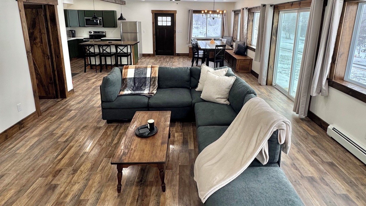 Photo of Livingroom in West Danville