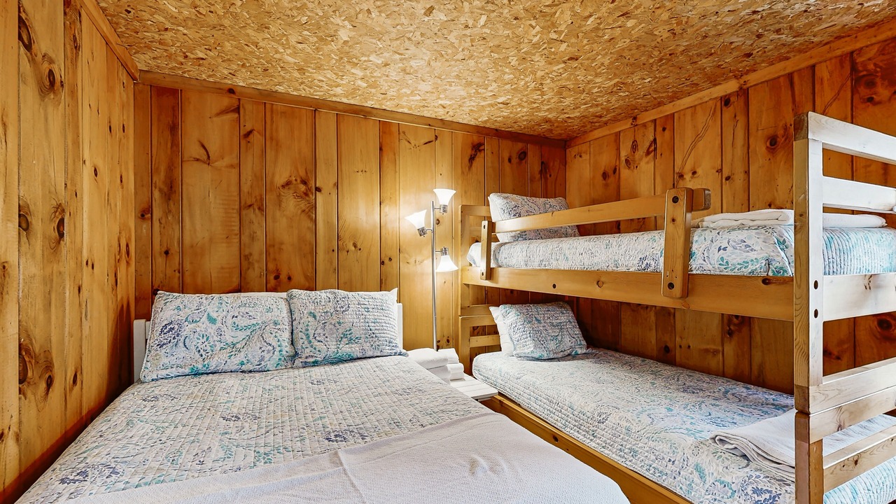 Photo of Bedroom in Malletts Bay