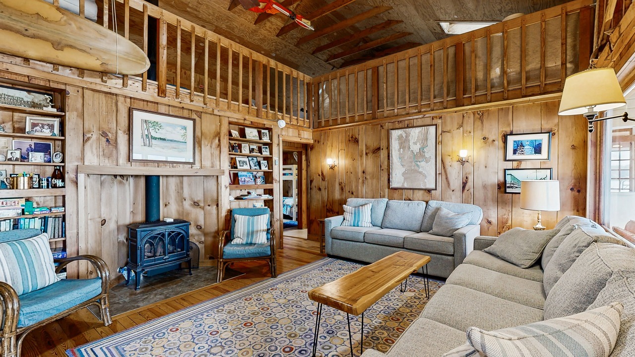 Photo of Livingroom in Malletts Bay