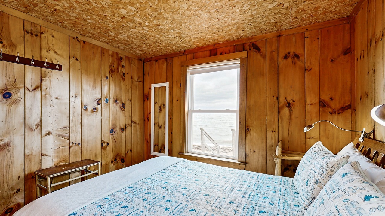 Photo of Bedroom in Malletts Bay