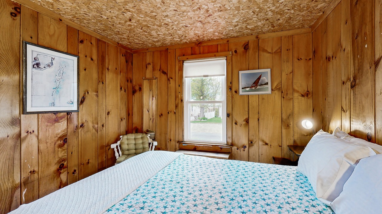 Photo of Bedroom in Malletts Bay
