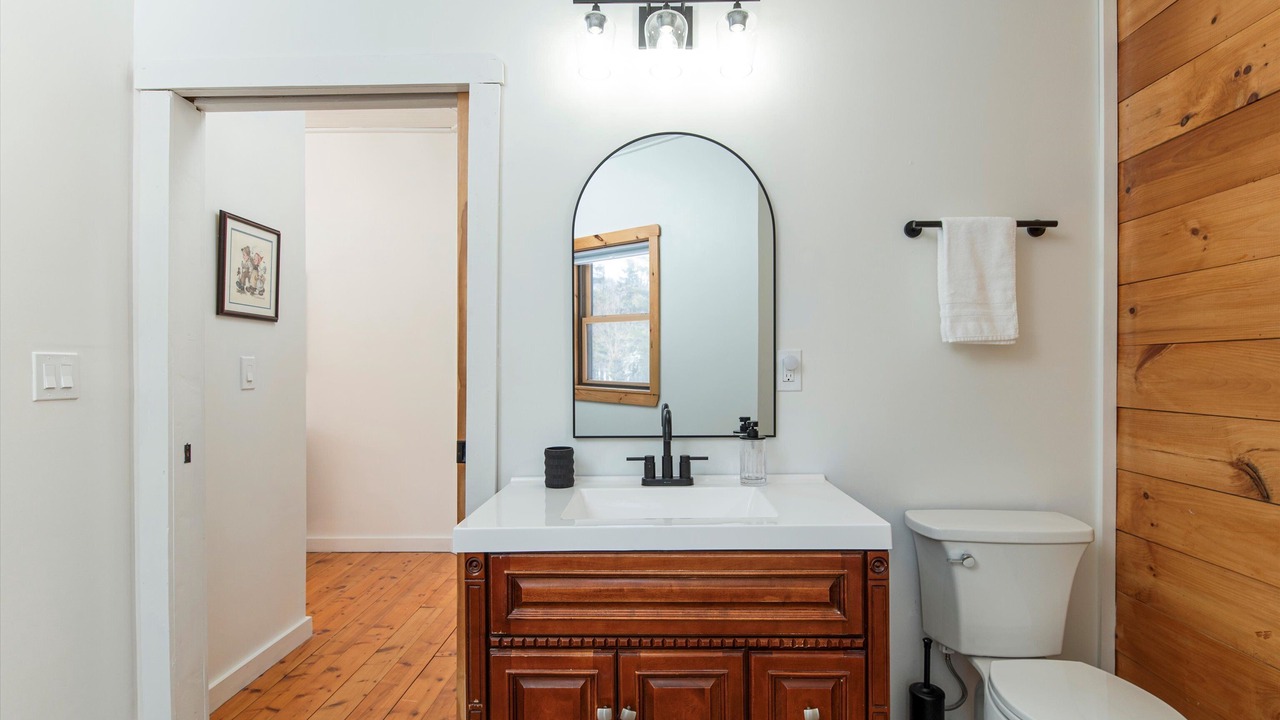 Photo of Bathroom in Bakersfield