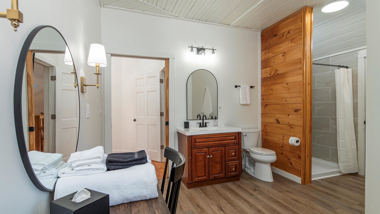 Photo of Bathroom in Bakersfield