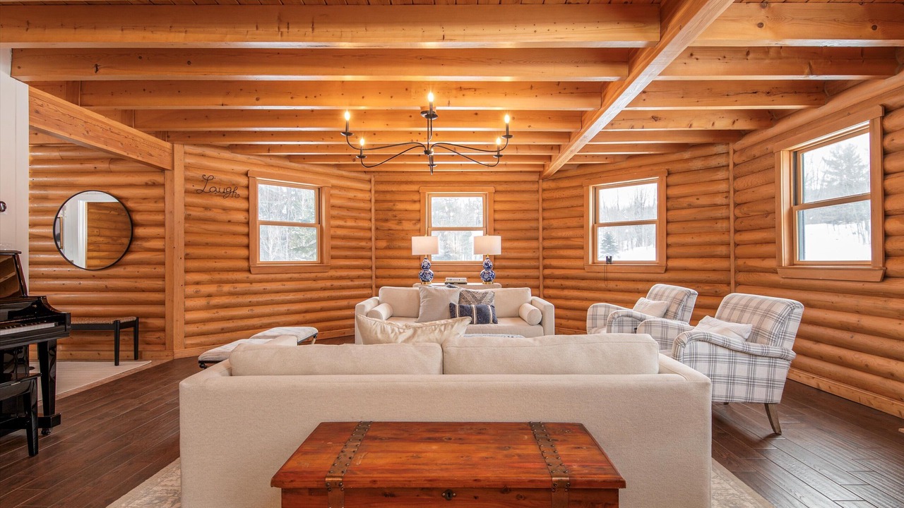 Photo of Livingroom in Bakersfield