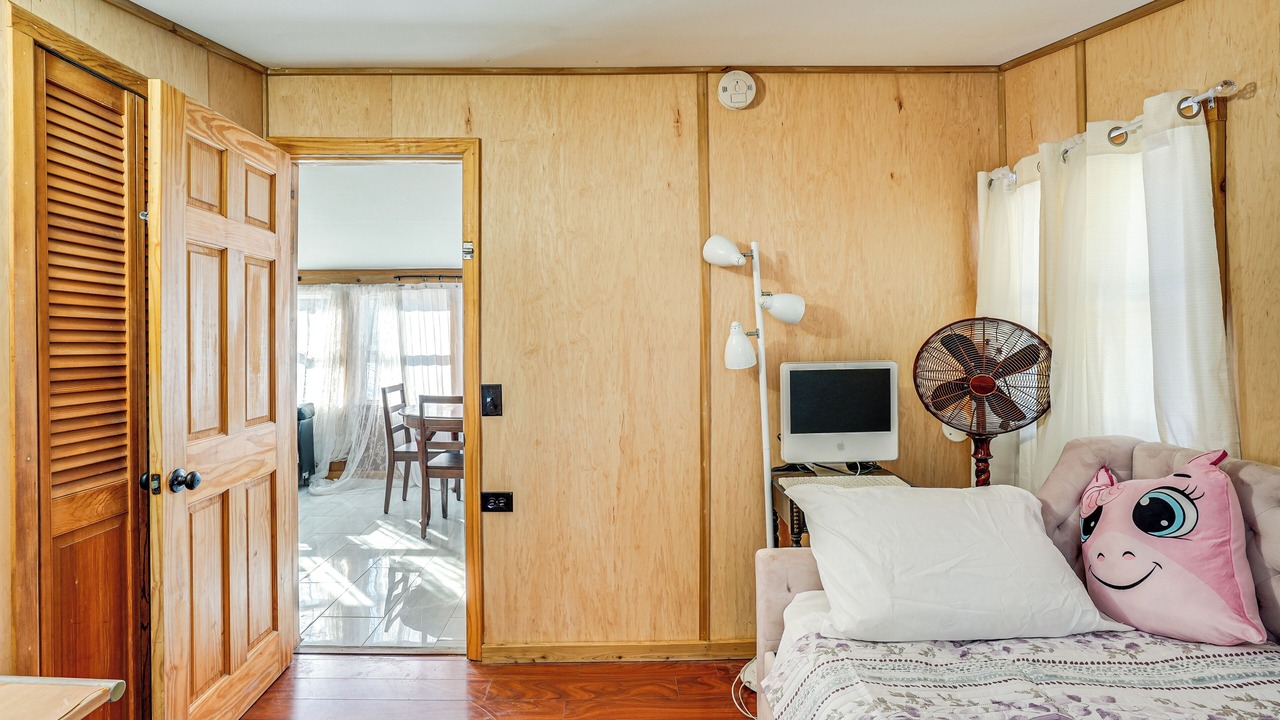 Photo of Bedroom in Ayer