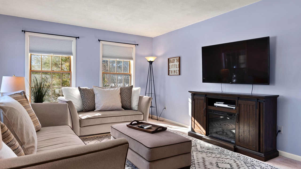 Photo of Bedroom in Lee