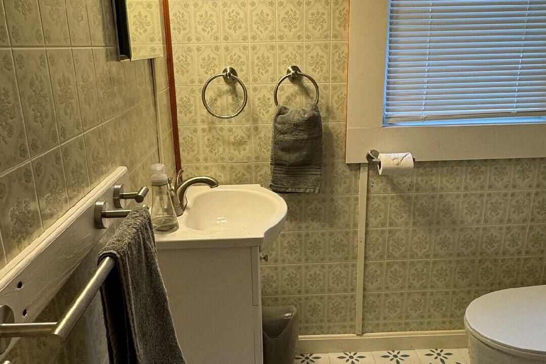 Photo of Bathroom in Alburg