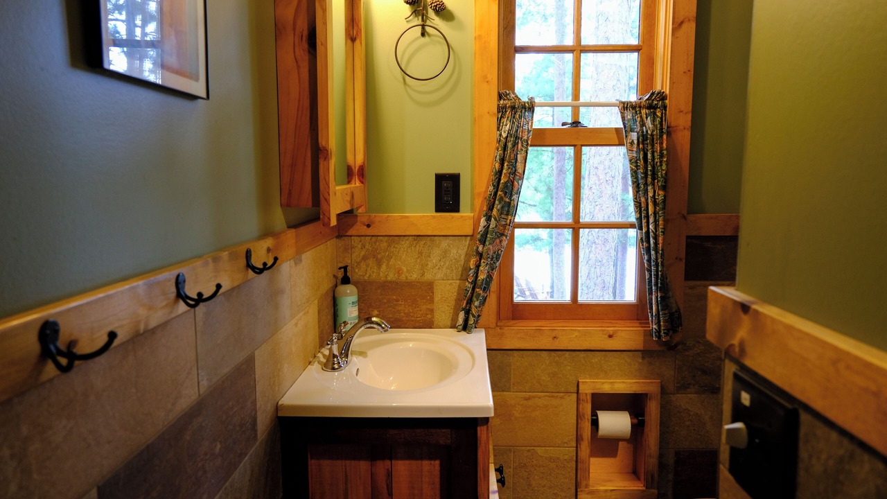 Photo of Bathroom in Remer