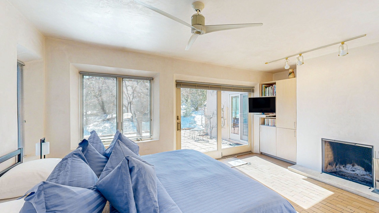 Photo of Bedroom in La Tierra