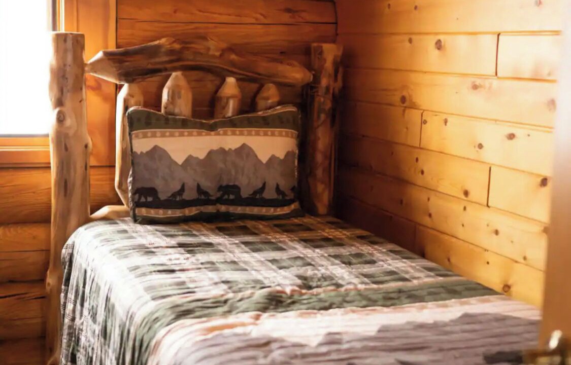 Photo of Bedroom in Deerwood